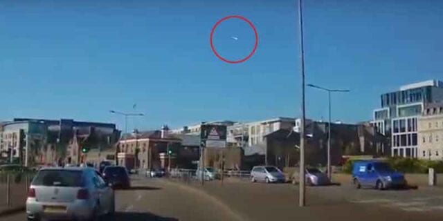 Dashcam captures rare daytime meteor in England