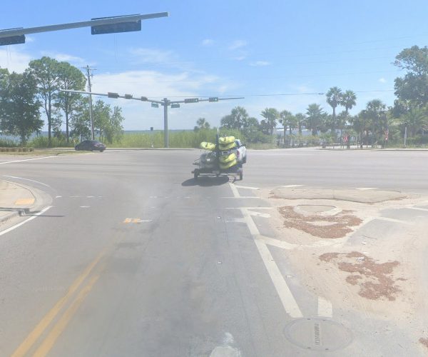 One dead in crash near Santa Rosa Beach, deputy directing traffic struck