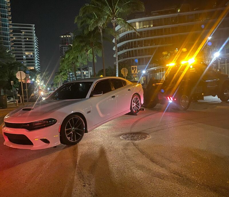 Teen loses his ride after eluding police in Miami Beach