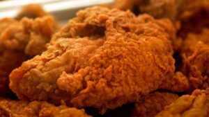 Shoney's putting nashville hot chicken back on the menu