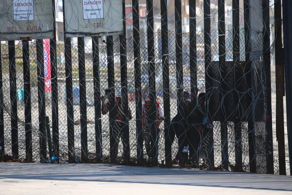 Convicted murdered trying to get back into u. S. Caught at mexican border