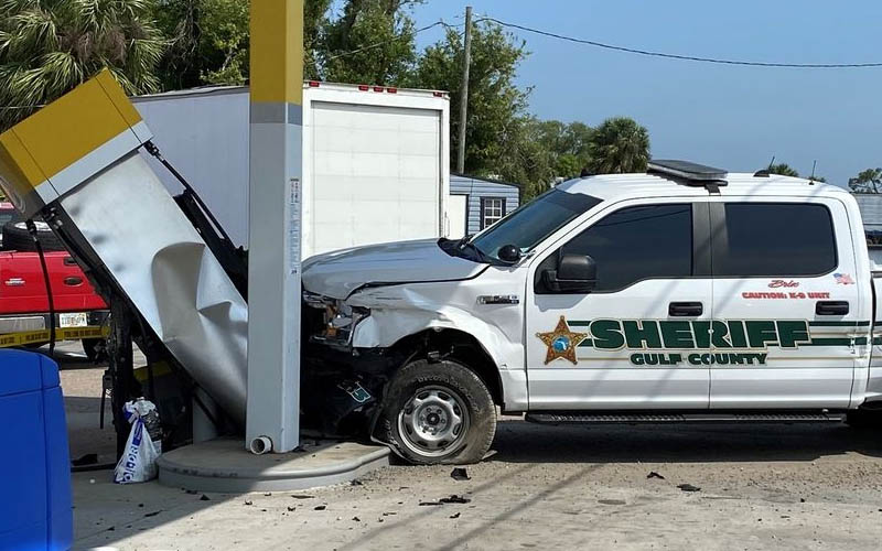 Gulf County Sheriff's Office deputy crashed into gas station in Highland View