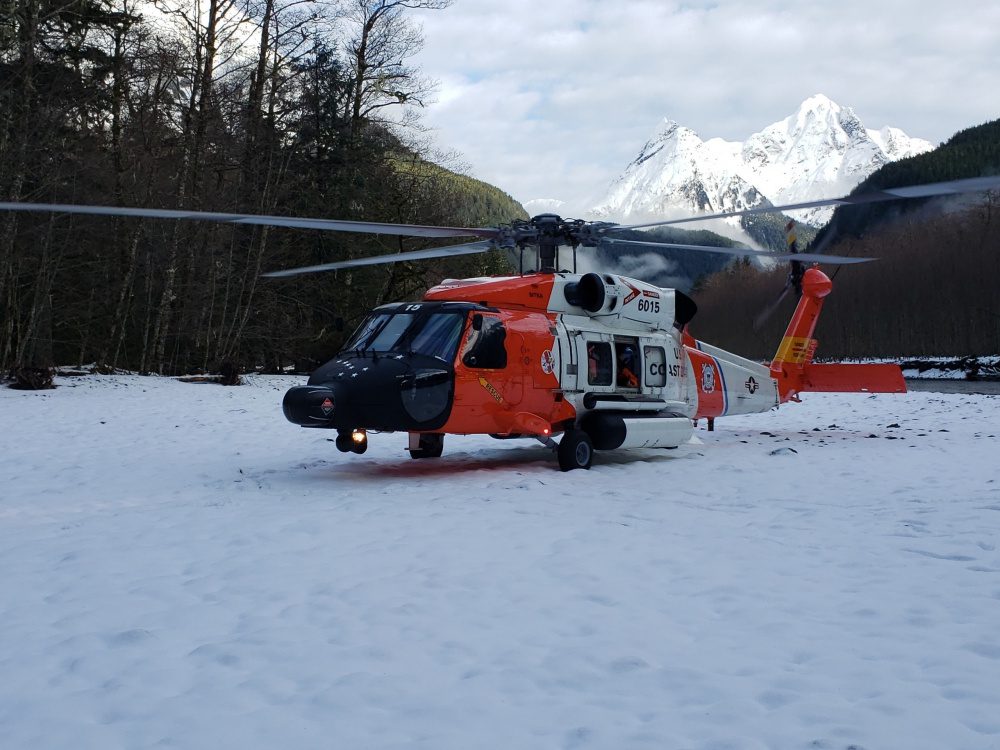 Coast Guard rescues two hikers stranded on ledge from Olympic National Park