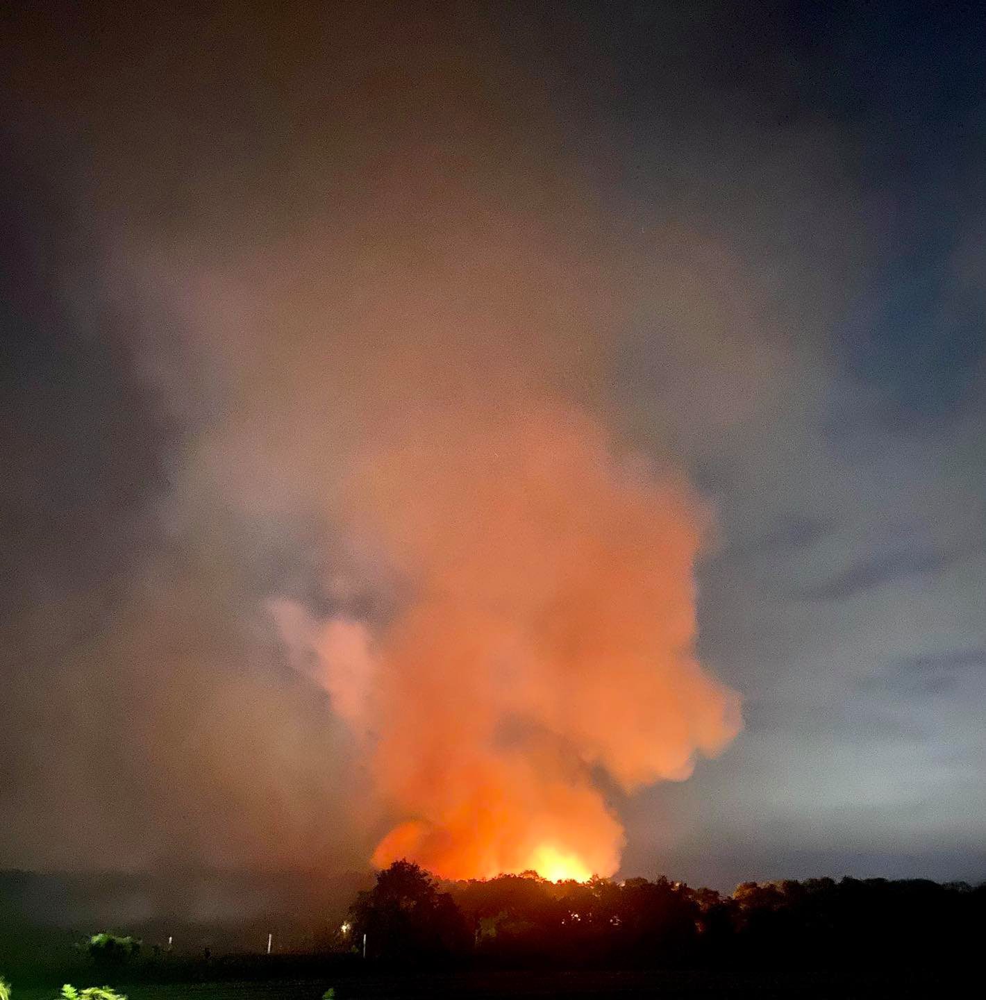 Volcano-like fire lights up the sky at Monmouth County Recycling Plant