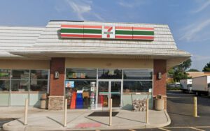 Glen burnie 7-eleven robbed at gunpoint
