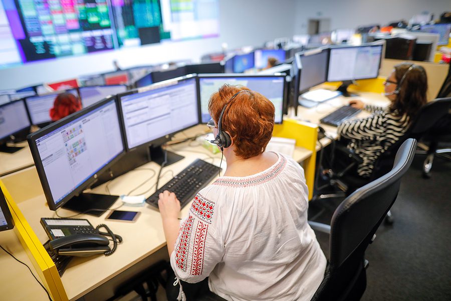 Philadelphia police apologizes for unusually long wait times for 9-1-1