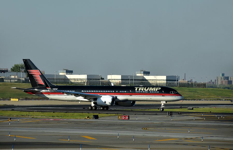 Plane Carrying Donald Trump Makes Emergency Landing: REPORT