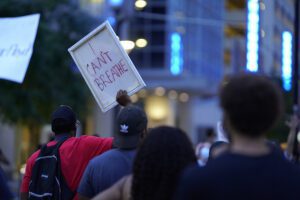 Carnegie man pleads guilty to throwing concrete pieces and a pipe at pittsburgh police during george floyd riots