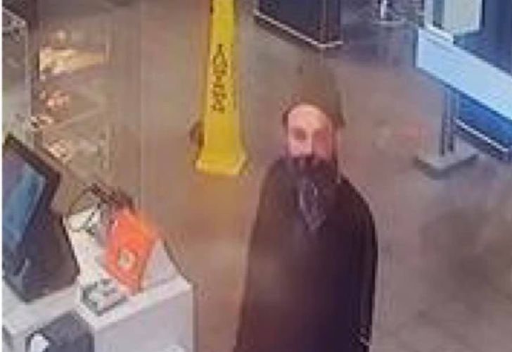 Man wanted after robbing McDonald's at gunpoint in Columbus