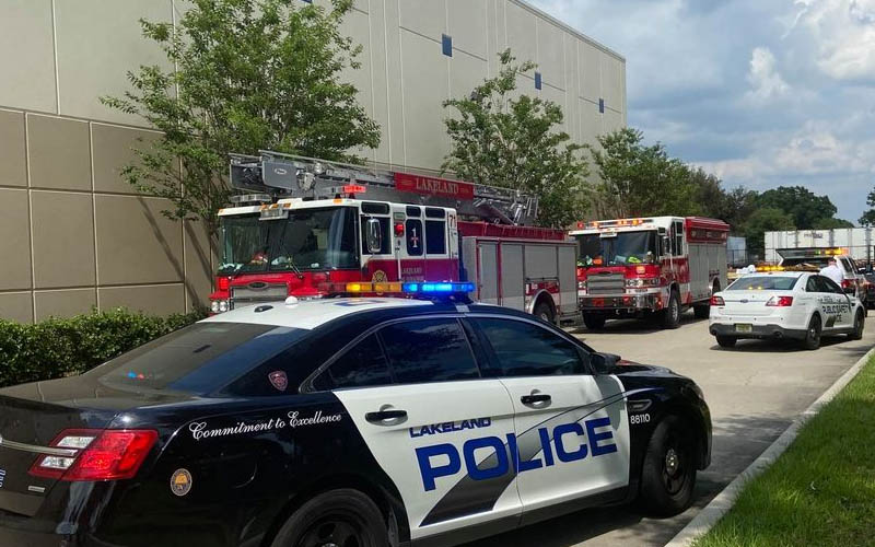 Lakeland police, fire department responds to plane crash in industrial park