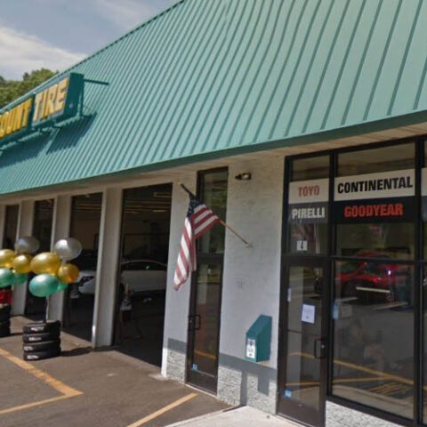 Disgruntled employee pulled gun on boss at south jersey mavis discount tire - photo licensed by shore news network.