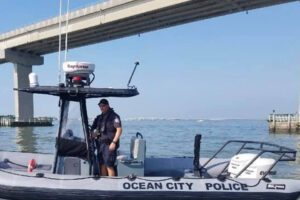 Man dies riding jet ski at the jersey shore