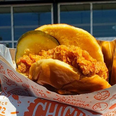 Man shot inside popeyes restaurant in philadelphia - photo licensed by shore news network.