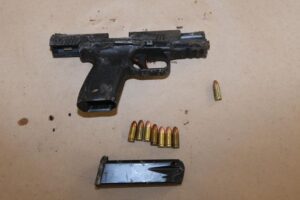 Armed suspect arrested after chase in albany