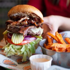 New burger bar opens to serve atlanta