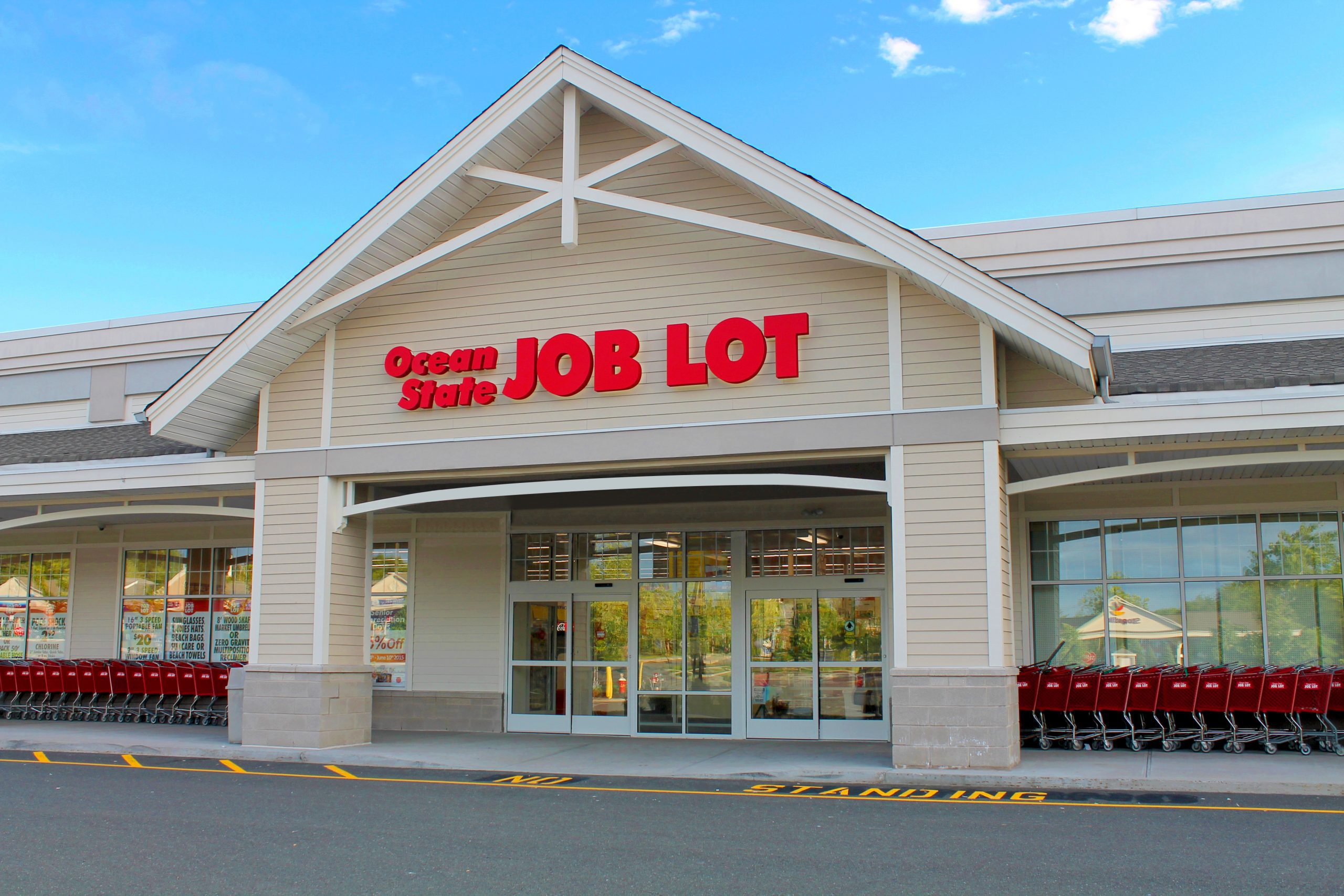 What's going there? New tenant announced for former Freehold Raceway Mall Toys R Us