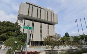 Police say city hall not intended target of ft. Lauderdale shooting
