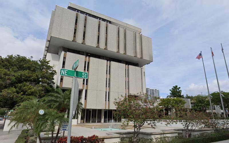 Police say city hall not intended target of Ft. Lauderdale shooting