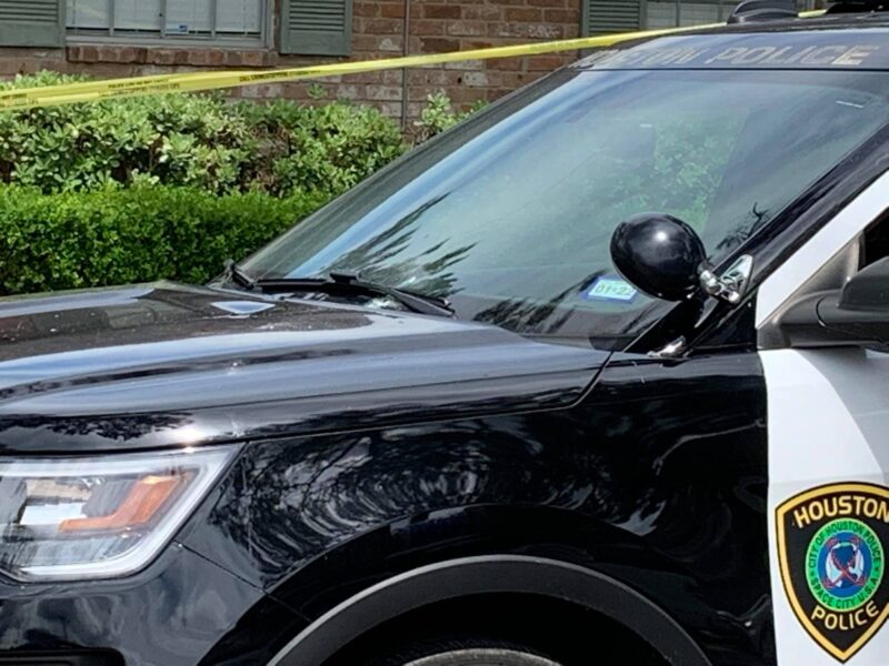 Suspect who shot and killed two women fires at police car