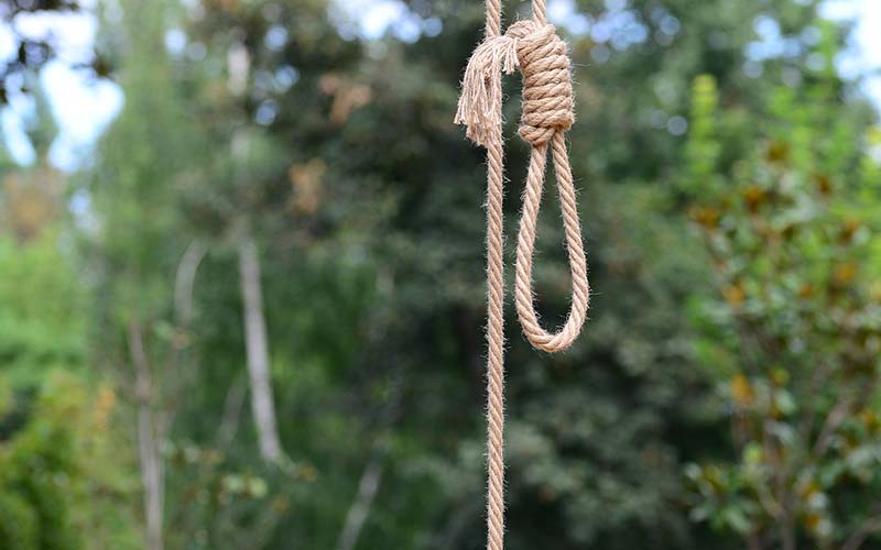 Cuomo orders hate crime task force to investigate noose found at train station