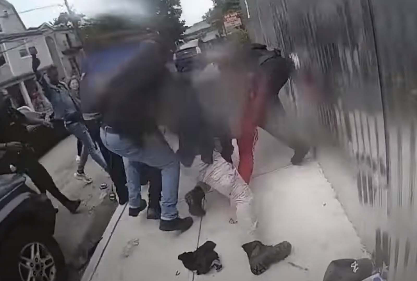 Newark police officers attacked by angry mob during arrest