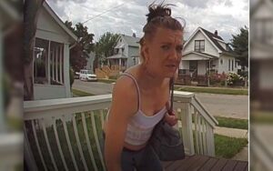 Yar! Columbus police be needing help identifying this here porch pirate