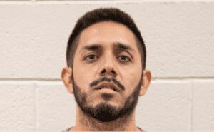 Border patrol agents arrest convicted paisa gang member