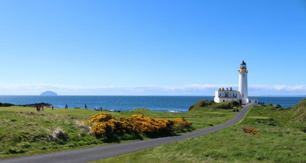 Trump stews over British Open boycott of his Turnberry golf course