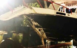 Multiple people injured after boat strikes break wall in milford