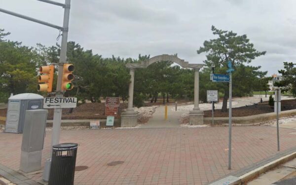 Man found hanging from tree in Atlantic City