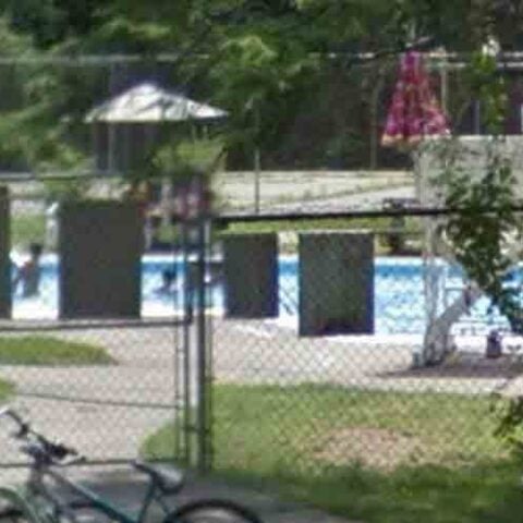 Dad of unruly kids return to pool with knife, bat to attack teen lifeguards who asked them to leave - photo licensed by shore news network.