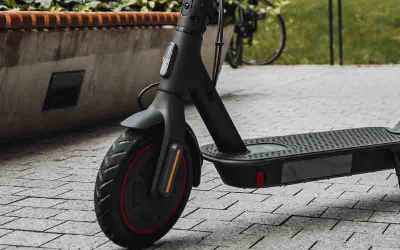 Broward Sheriff's Office Traffic Homicide Detectives Investigating Fatal Scooter Crash