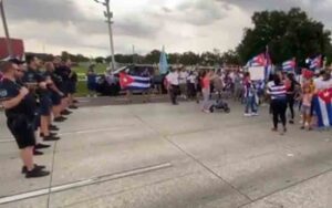 Tampa police arrest three in cuban freedom protest