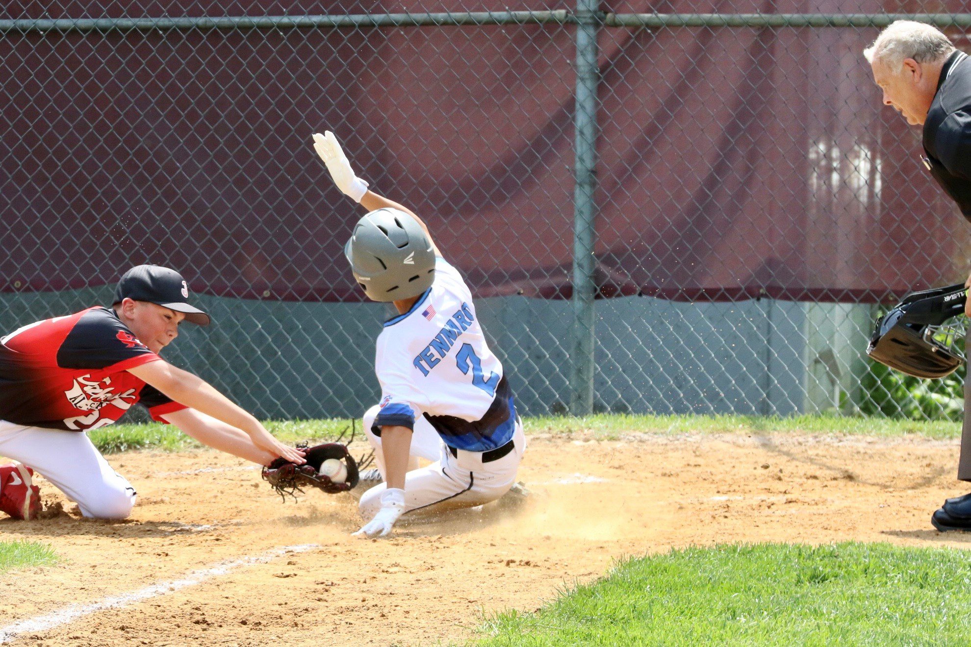 Frazier tosses a gem as Toms River East Little League wins championship