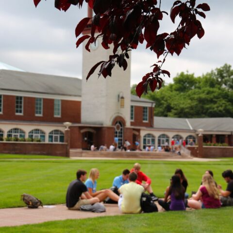 University threatens to cut internet access to unvaccinated students - photo licensed by shore news network.