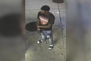 Philadelphia police searching for man who shot victim during struggle at take out