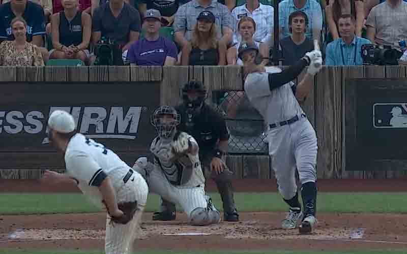Watch as Aaron Judge launches home run into Field of Dreams cornfield
