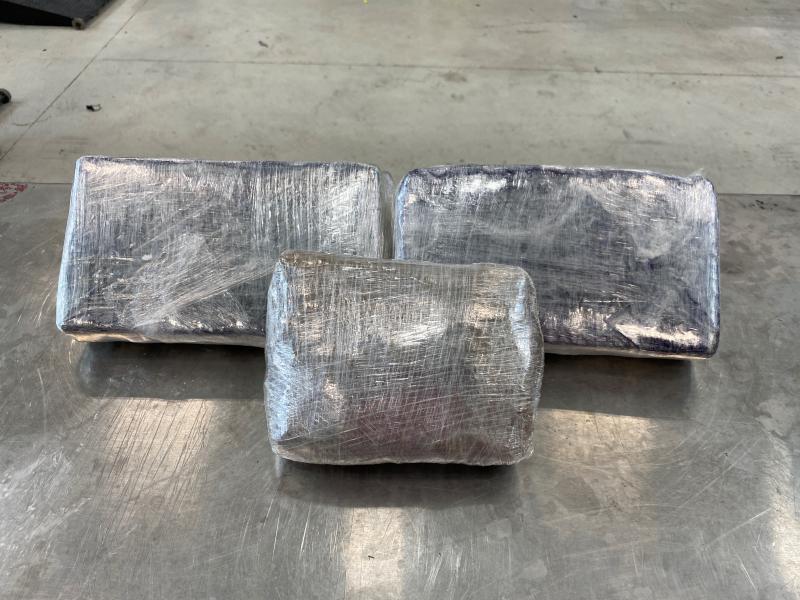 Border agents seize 11 pounds of cocaine at Laredo Port of Entry