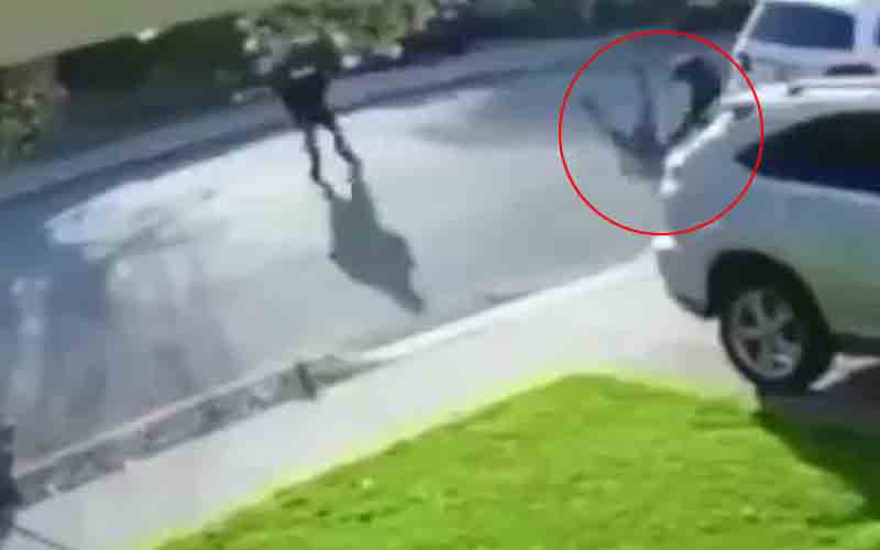 They tried to carjack him but was instead body-slammed and squealed for mercy