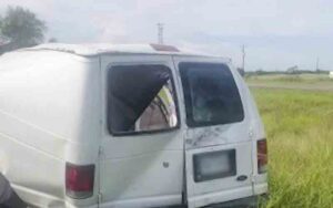 Ten migrants killed, others critical after over-packed van crashes into pole