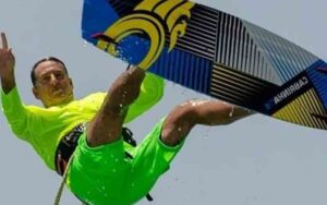 61-year-old kite surfer killed after crashing into beachside home in ft. Lauderdale