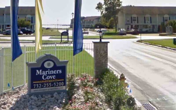 Man rescued from water at mariner's cove dead at hospital - photo licensed by shore news network.