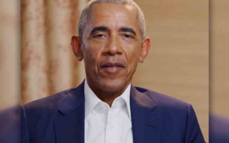 Jeff bezos gives obama $100 million so former president can finish construction on his legacy project - photo licensed by shore news network.