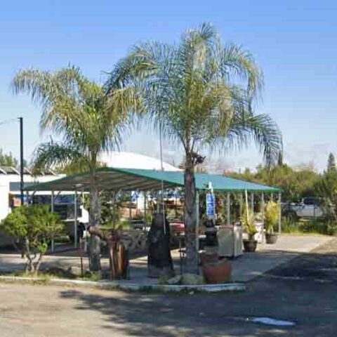 Two shot, one dead while eating lunch at merced taco truck stop - photo licensed by shore news network.