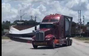 Train slams into wind turbine blade stuck on Texas train track Train slams into wind turbine blade stuck on Texas train track