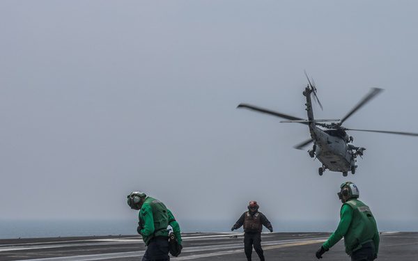 5 missing after U.S. Navy helicopter crashes into Pacific Ocean