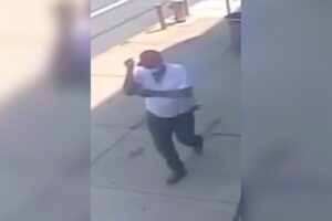 Police searching for philly man who robbed gas station at knifepoint