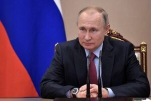 Russia threatens facebook with massive fine unless it removes banned content