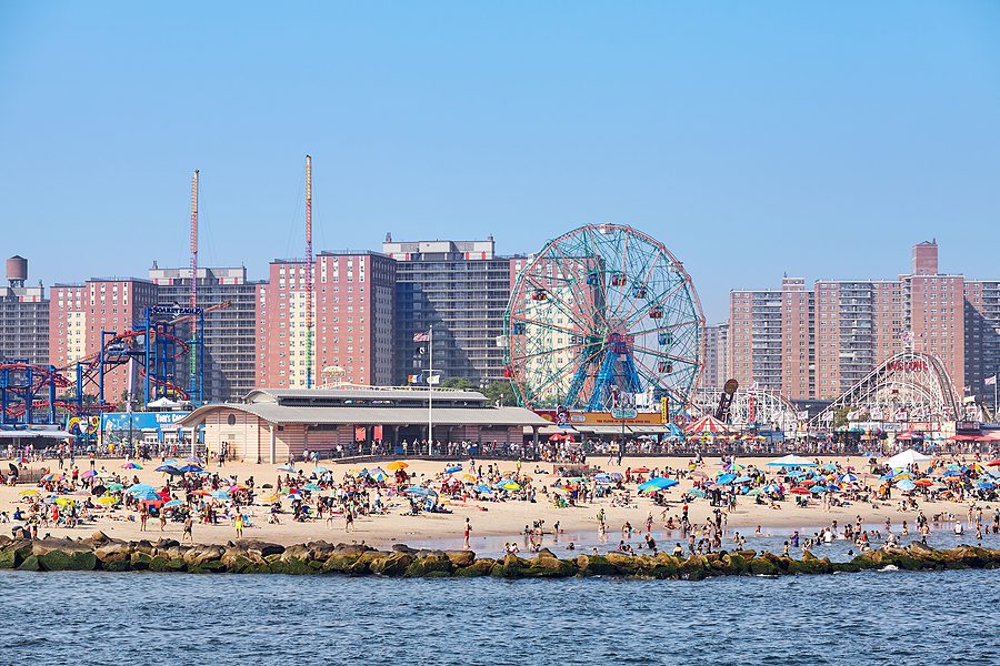 Here's Your 48-Hour Beach and Weather Report for Long Island, Coney Island