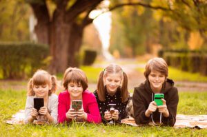 Facebook suspends ‘instagram kids’ following investigation into platform’s effect on teens